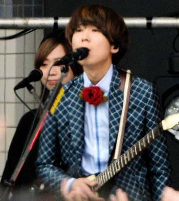 ゲスの極み乙女のボーカル・川谷絵音が騒動を謝罪