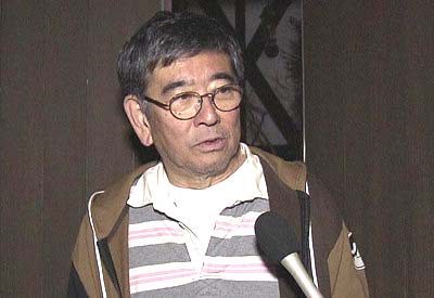 とくダネ!の直撃取材を受けた石坂浩二2枚目