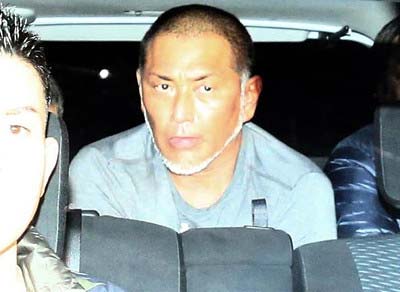 逮捕後に連行される清原和博容疑者2枚目