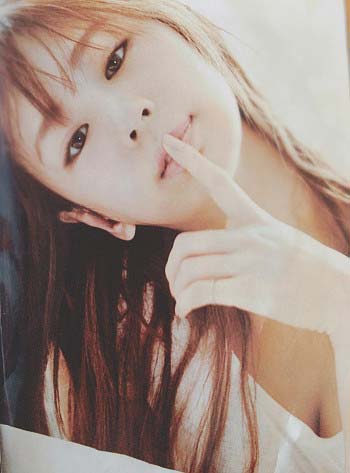 西内まりやのグラビア写真