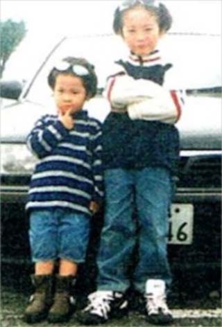 Kis-My-Ft2玉森裕太と弟・達也が幼少期の頃のプライベートツーショット写真