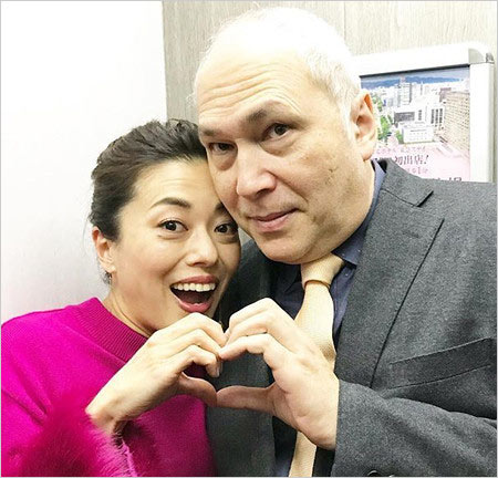 モーリー・ロバートソンと妻・池田有希子