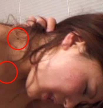 新田恵海似の女性のホクロの位置