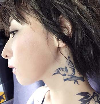 鳥居みゆきのタトゥー首