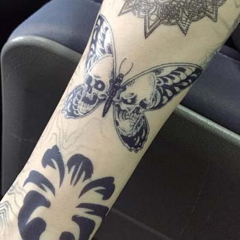 鳥居みゆきのタトゥーパピヨン