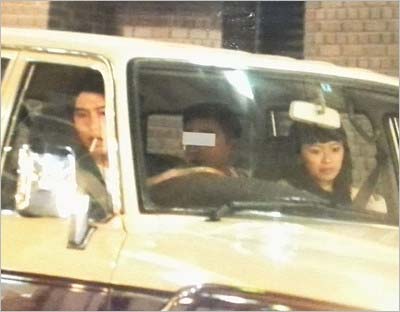 賀来賢人の愛車の助手席に乗る榮倉奈々