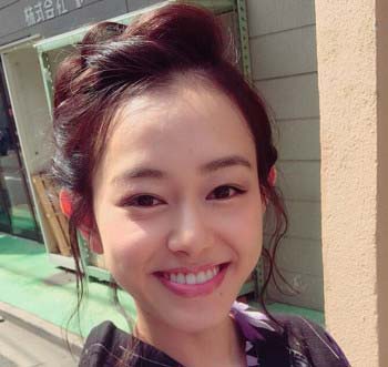 元℃-uteの有原栞菜