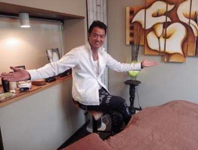 ハイテンションでスポニチの取材に応じた高知東生