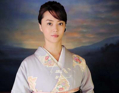 『隠れ菊』で主演の観月ありさ