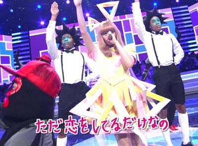 ミュージックステーション『もんだいガール』の直筆テロップ「ただ恋をしてるだけなの」