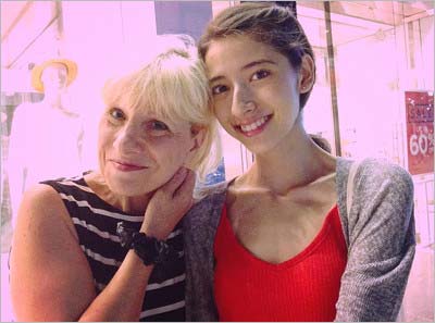 城田優の母親・ペピーと妹LINAのツーショット写真