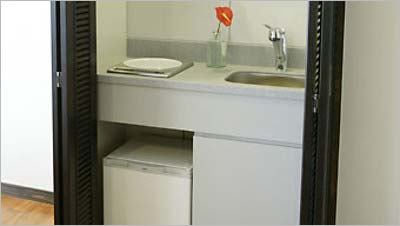 高畑裕太が入院している病院の部屋に備え付けられているキッチン