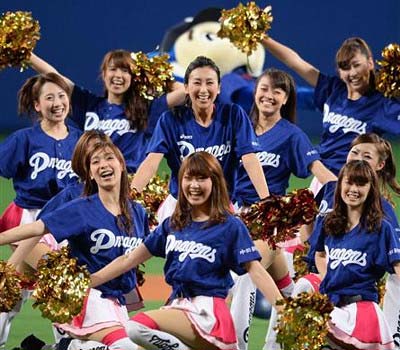 中日ドラゴンズのパフォーマンスチーム「チアドラ」に挑戦した浅田舞