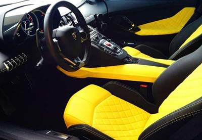 GACKTが所有していた「アヴェンタドール」の内装