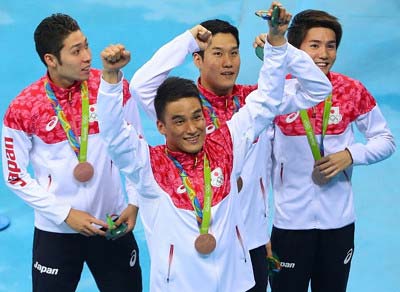 リオデジャネイロ五輪で800メートルリレーで銅メダルを獲得したメンバー