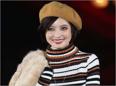 ガールズアワード2016に登場したベッキー