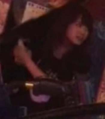 大和田南那が大慶園内で撮影されたワンショット