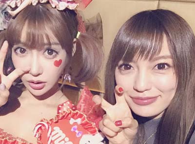 明日花キララと大島みづきのツーショット写真