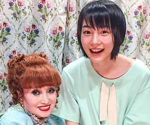 黒柳徹子とのん(能年玲奈)