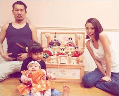 木下優樹菜と家族の写真