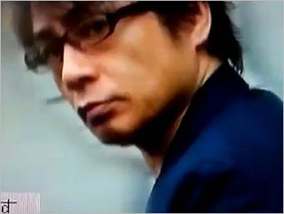 今年7月22日にフジテレビ『直撃LIVE グッディ!』が直撃取材した際のASKA元被告の姿