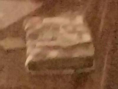 A氏がフライデーに提供した写真に写るスマホケース