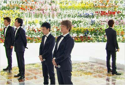 SMAP×SMAP最終回で中居正広が1人後ろを向いているシーン