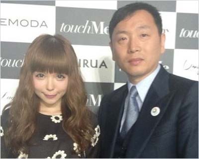 恵藤憲二と益若つばさ