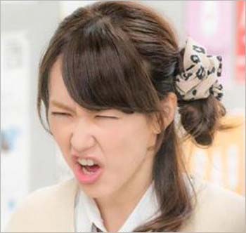 桐谷美玲の変顔