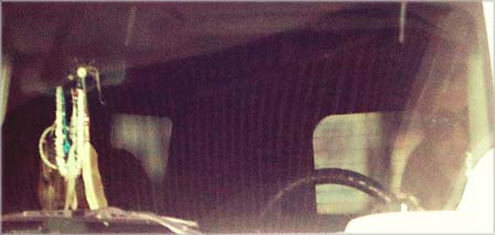 娘のスクール送迎時、工藤静香を助手席に乗せ、ハンドルを握る木村拓哉