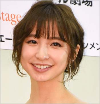 篠田麻里子