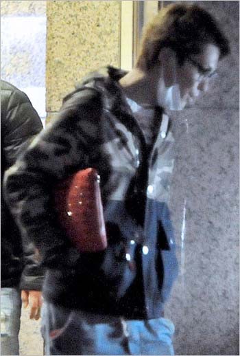 闇カジノ店が入るビルから出てきた清水良太郎