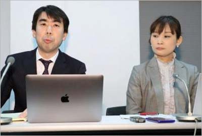 清水の出家騒動について見解を示す所属事務所の顧問弁護士の山縣敦彦氏(左)と塩川泰子氏