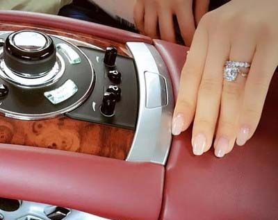 福原愛選手が結婚指輪アピール