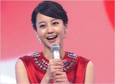 紅白の紅組司会を務めた堀北真希