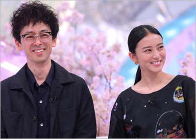 『2017 FNSうたの春まつり』ゲスト出演の滝藤賢一と武井咲