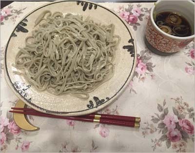 堀田理紗がブログに投稿した蕎麦画像