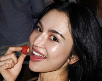 水沢アリーがブログ・インスタグラムに投稿した最新写真の横顔