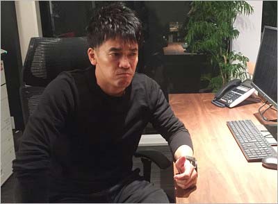 『週刊文春』の取材に応じた武井壮