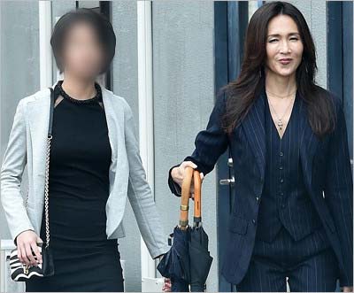 工藤静香＆次女・光希のツーショット写真