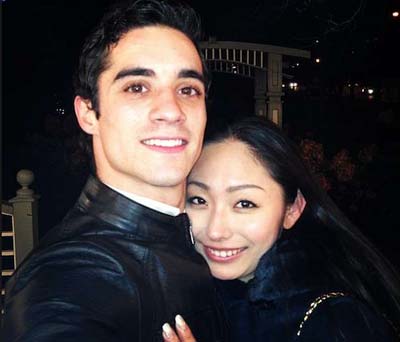 安藤美姫とハビエル・フェルナンデスのツーショット写真