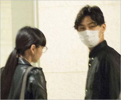 松田翔太と秋元梢のツーショット