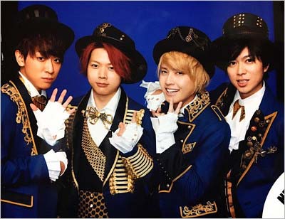 NEWSの小山慶一郎、増田貴久、手越祐也、加藤シゲアキ