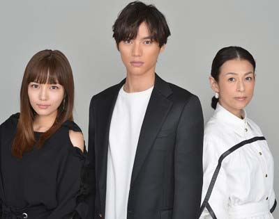 ドラマ『愛してたって、秘密はある』出演の川口春奈、福士蒼汰、鈴木保奈美