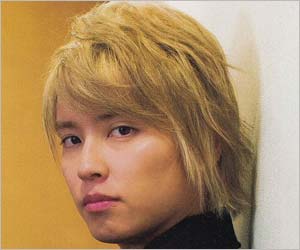 手越祐也