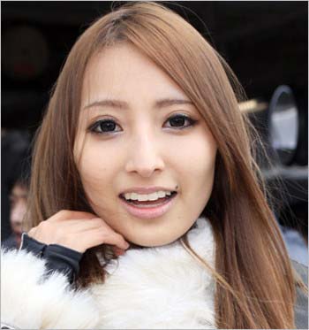 加藤紗里がレースクイーン時代の写真