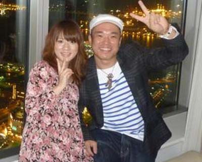 クールポコ。小野まじめと妻・瞳の結婚時のツーショット