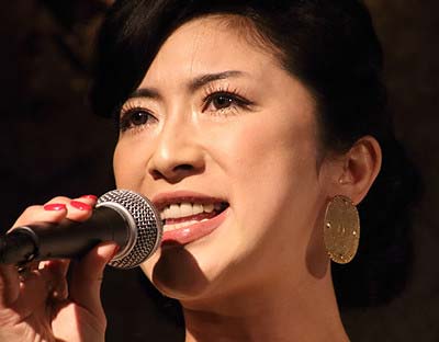 現在の八反安未果