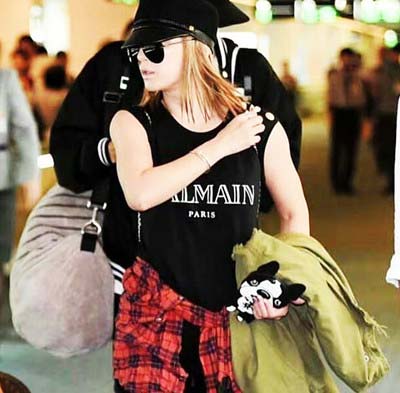 浜崎あゆみが使用していた愛犬・パピコをデザインのiPhoneケース