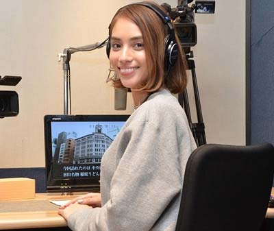 全力脱力タイムズでナレーションを披露している滝沢カレン